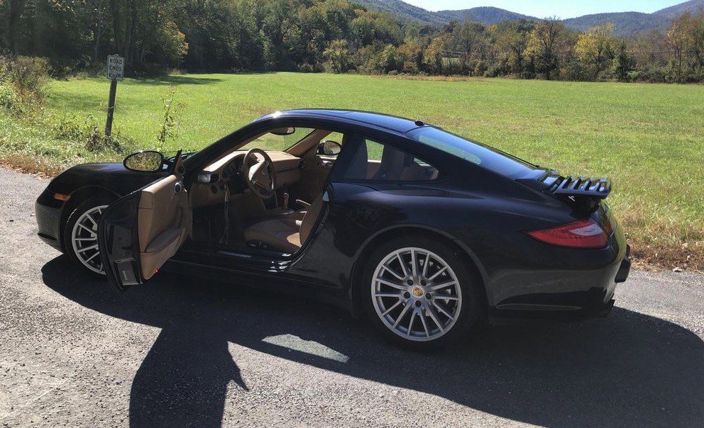 Used 2009 Porsche 911 Carrera 4S image 1