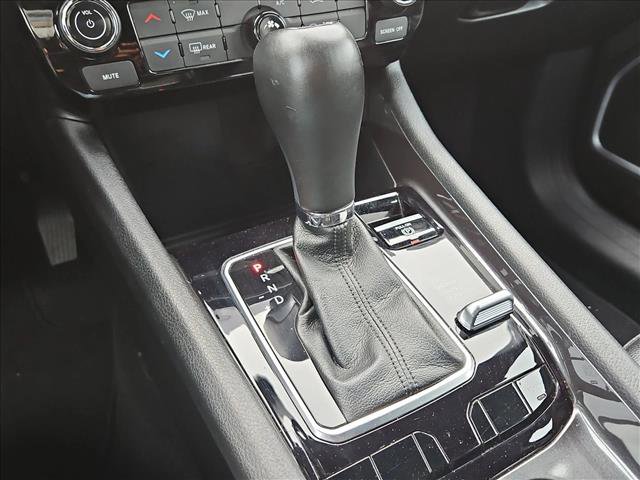 Used 2025 Jeep Compass Latitude image 12