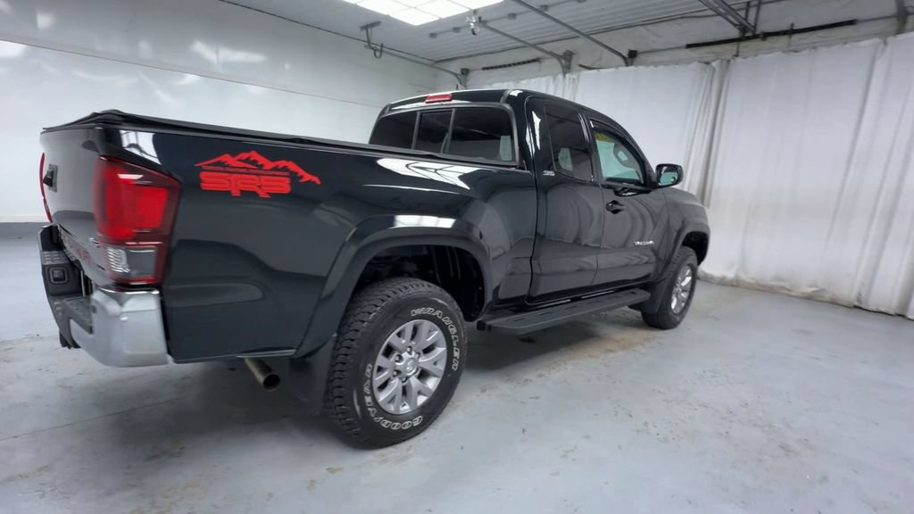 Certified 2019 Toyota Tacoma SR5 AWD/4WD image 8