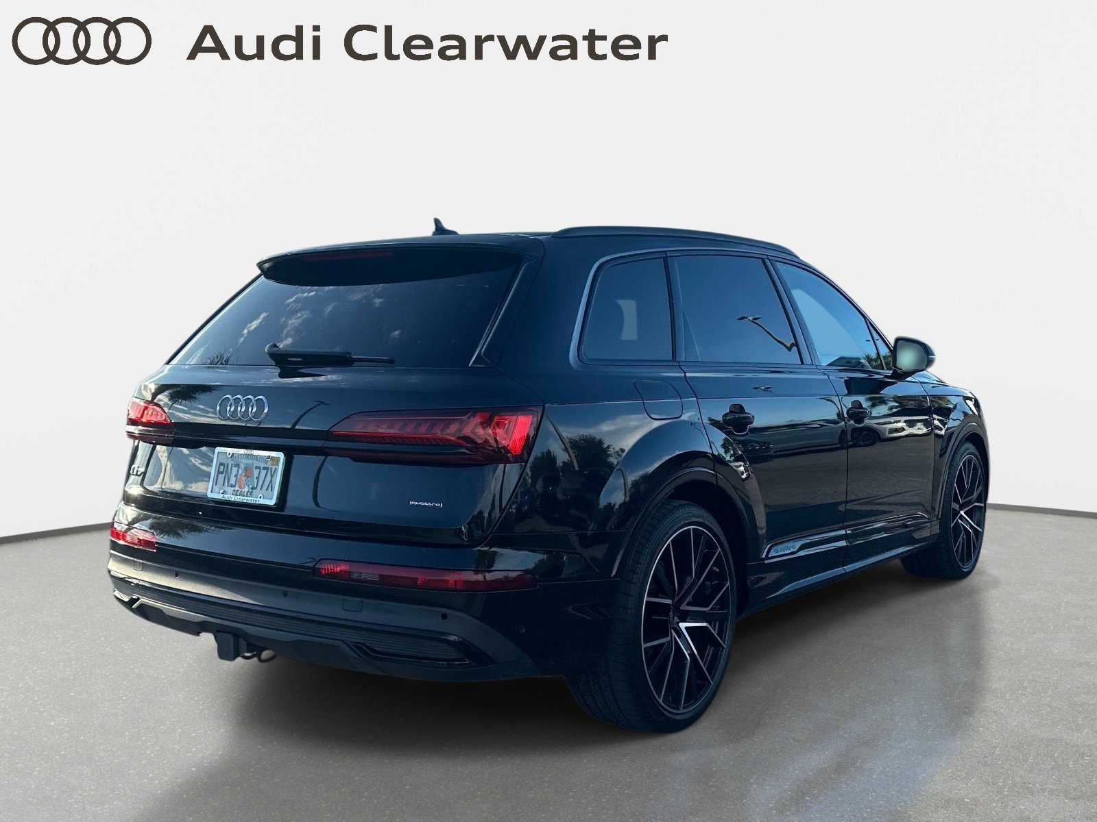 Used 2023 Audi Q7 3.0T Prestige w/ Prestige Package AWD/4WD image 3