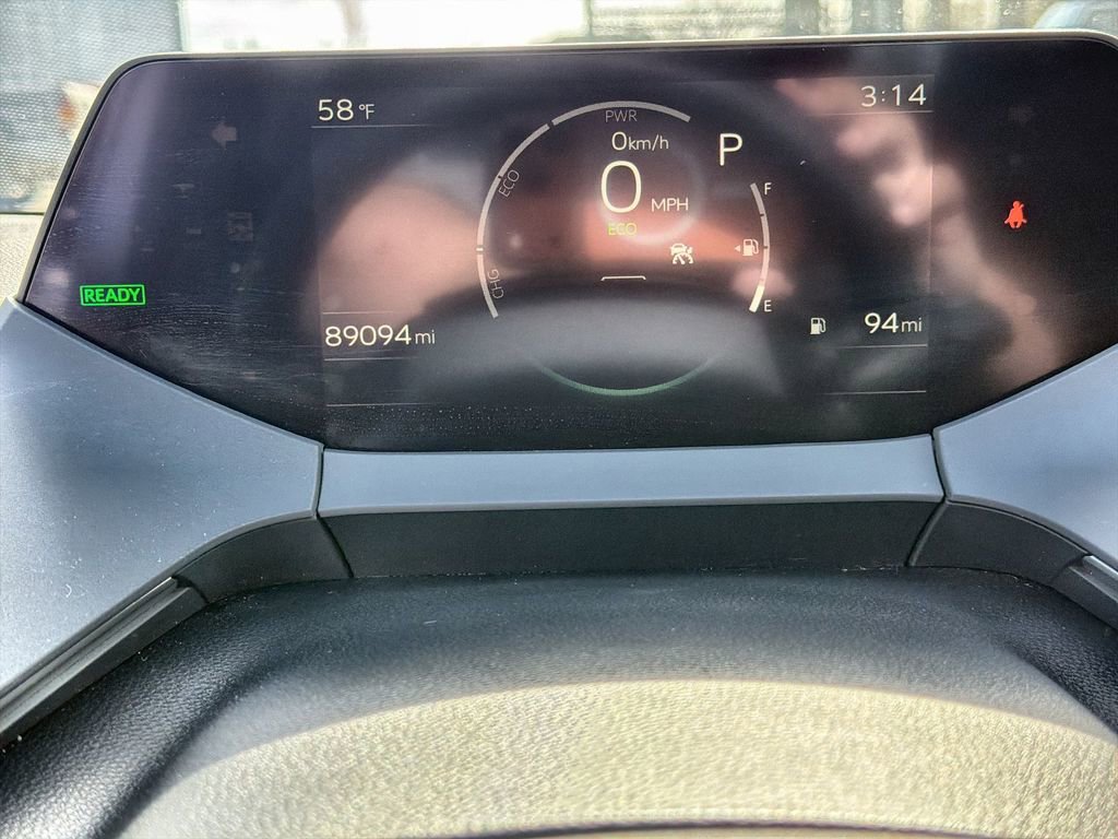 Used 2023 Toyota Prius LE FWD image 21