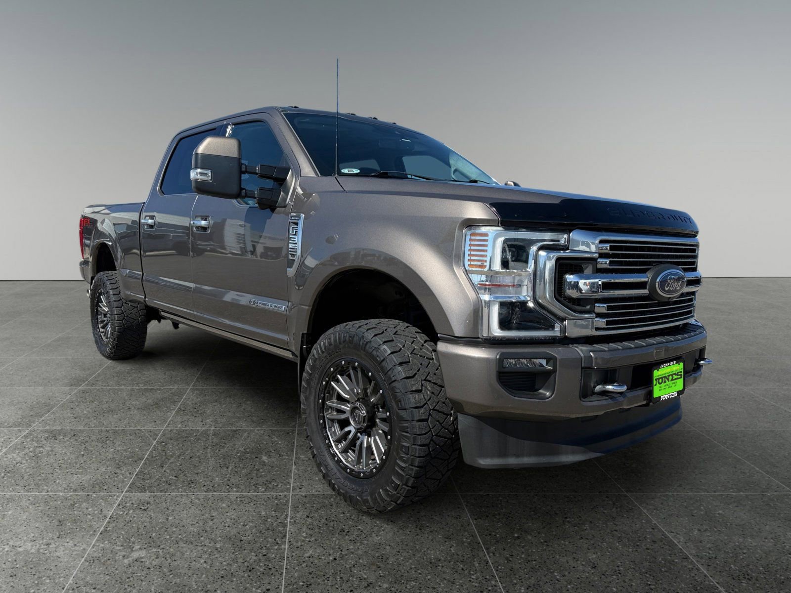 Used 2022 Ford F350 Limited w/ FX4 Off-Road Package AWD/4WD image 9