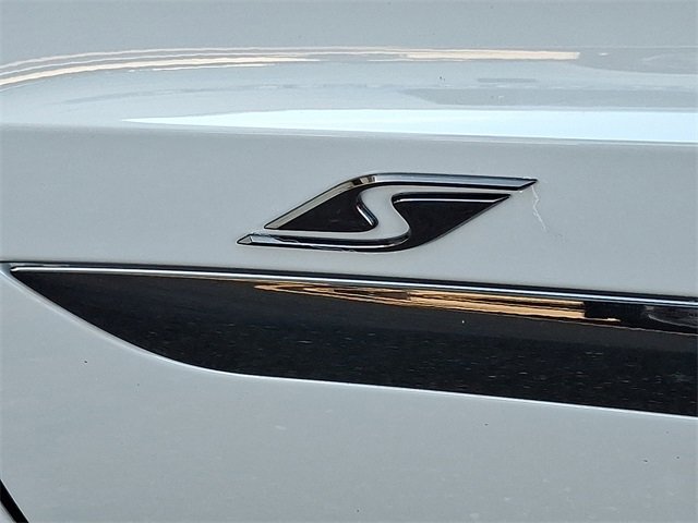 Used 2023 Bentley Bentayga image 38