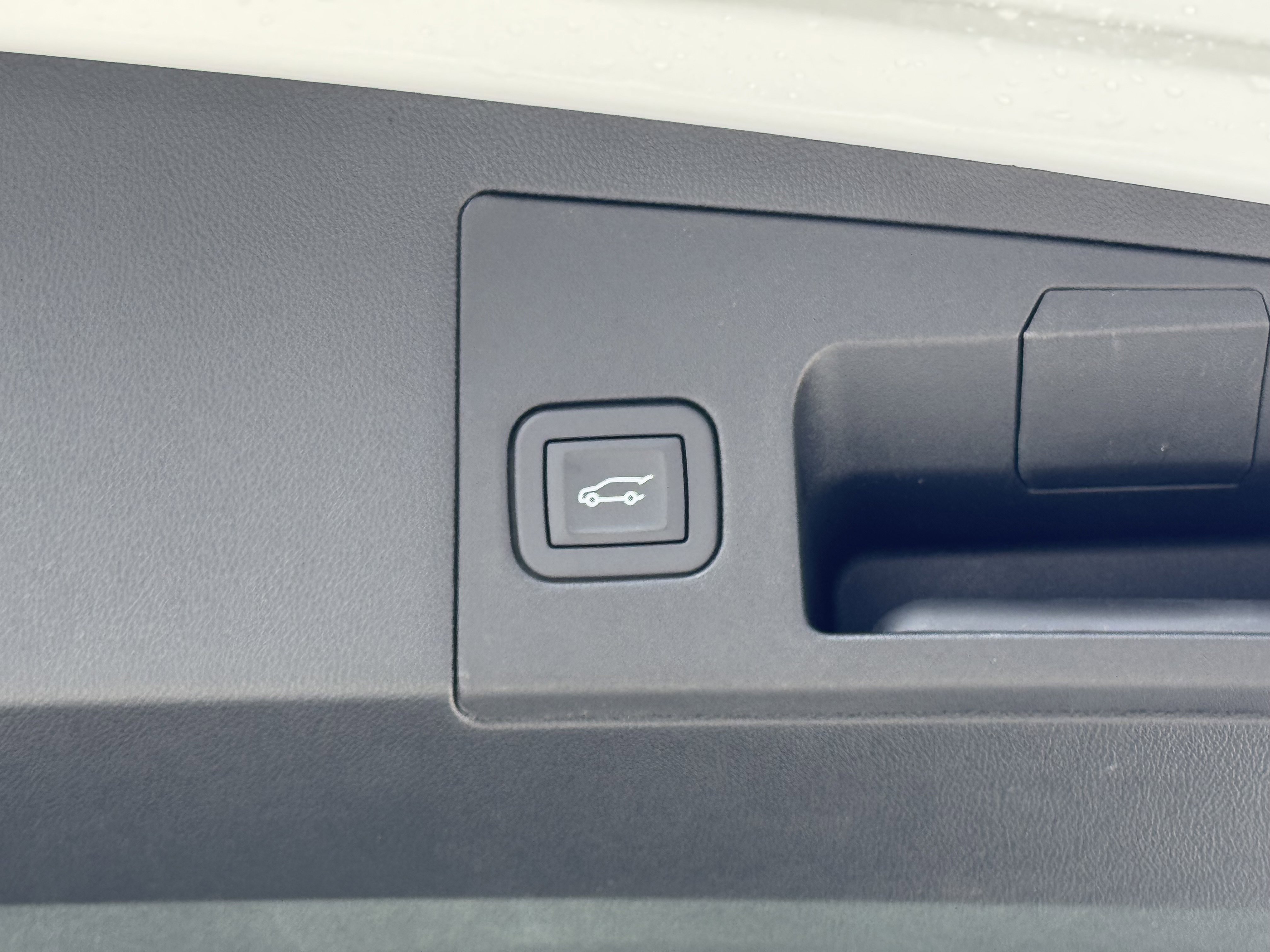 New 2025 Cadillac XT5 Premium Luxury w/ Technology Package image 9