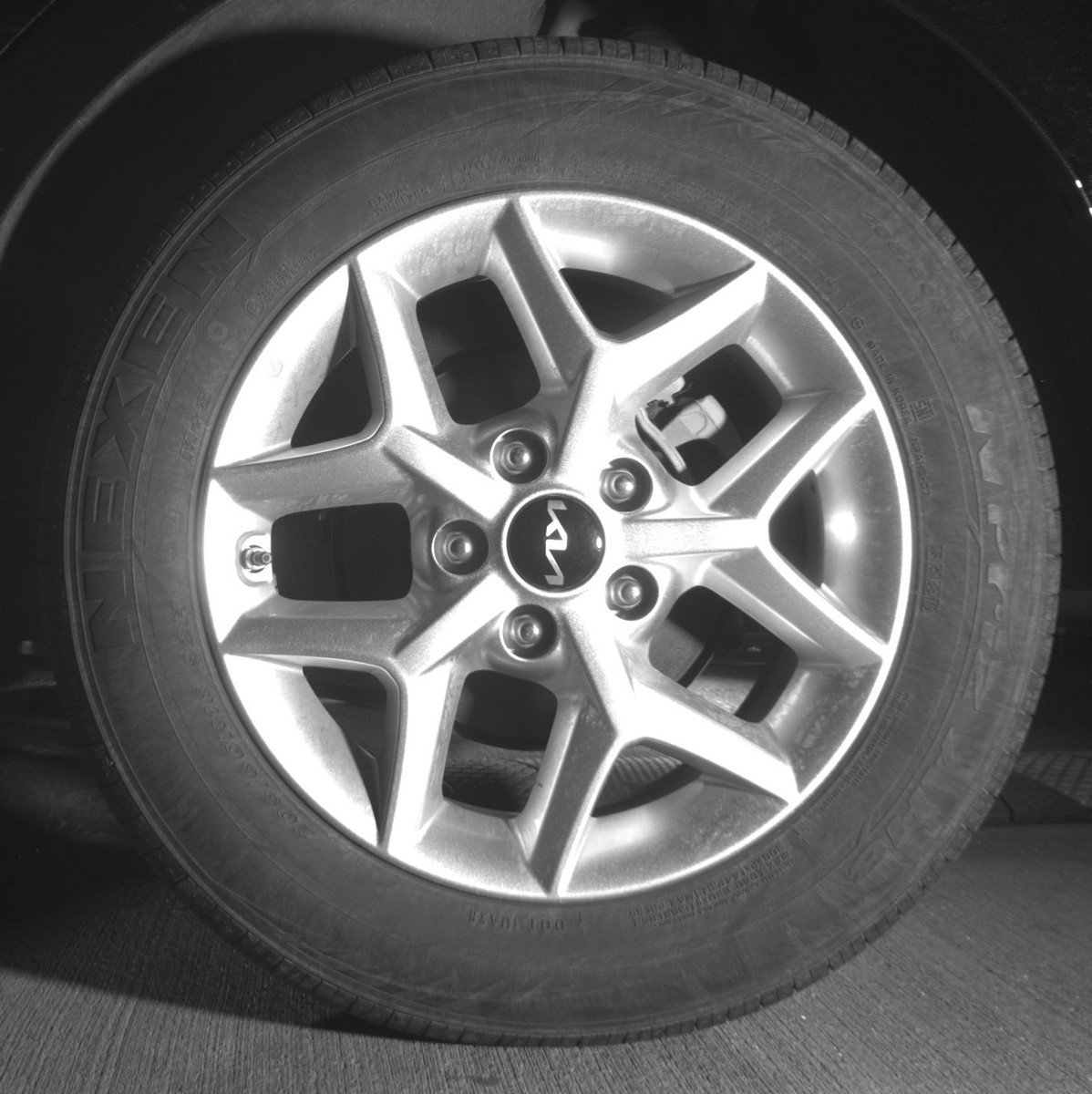 Used 2025 Kia Soul LX w/ LX Technology Package FWD image 14