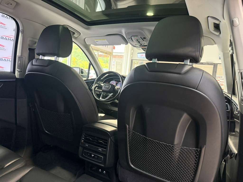 Used 2024 Audi Q7 Premium Plus image 43