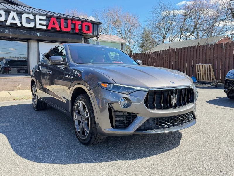 Used 2020 Maserati Levante GranSport image 3