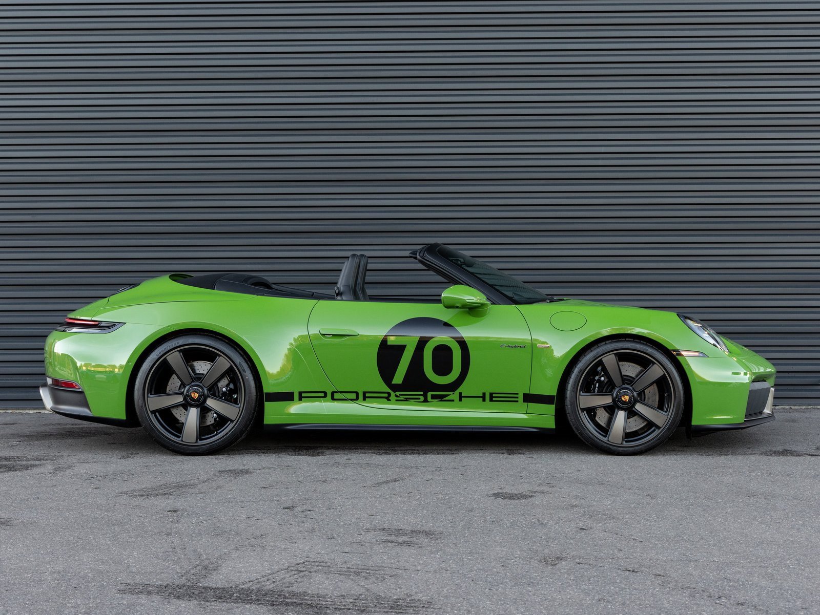 Certified 2026 Porsche 911 Carrera GTS image 9