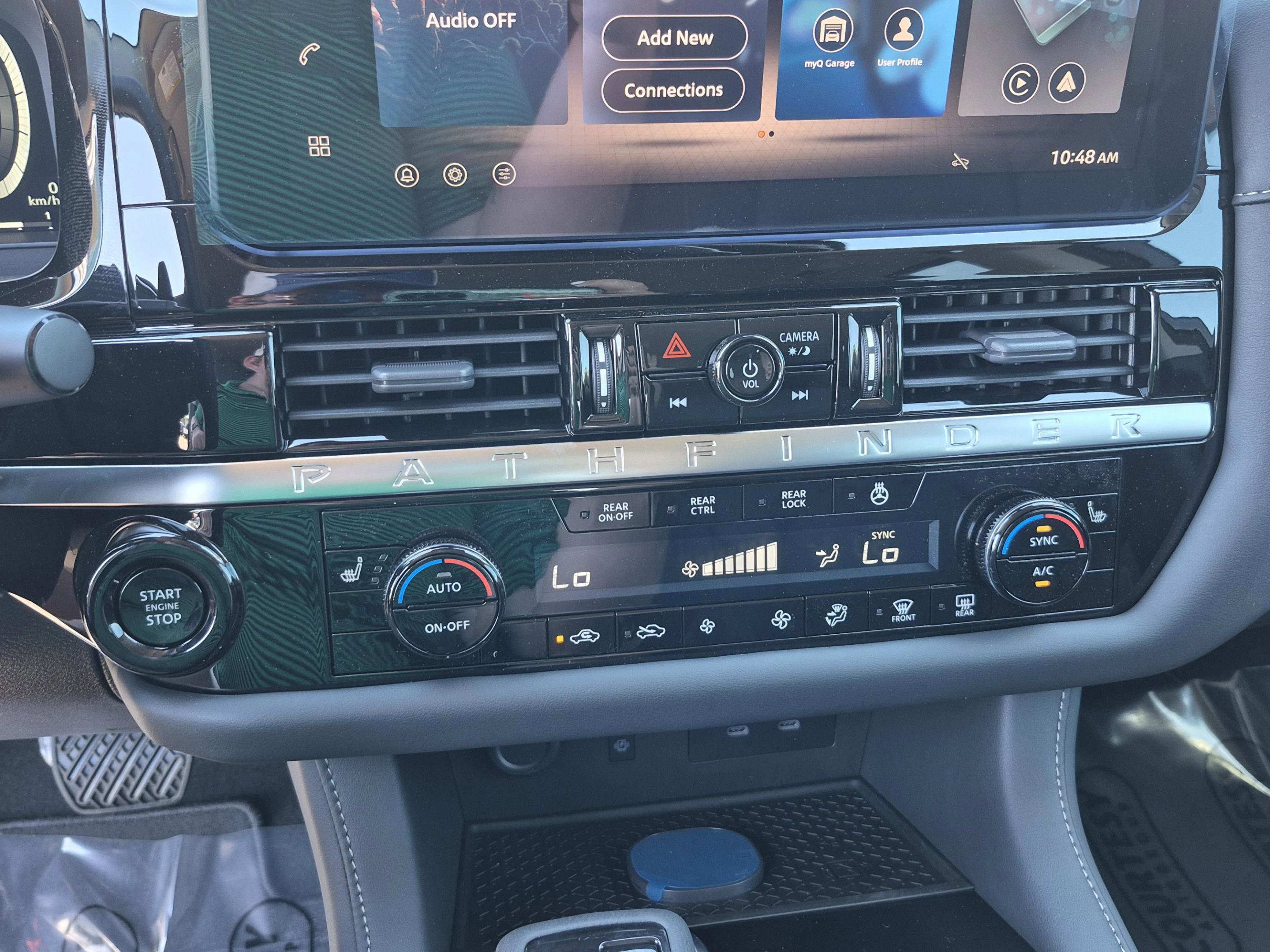 New 2026 Nissan Pathfinder SL FWD image 27