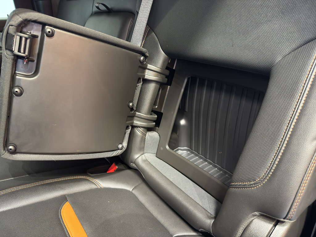 Used 2020 GMC Sierra 2500 AT4 w/ AT4 Premium Package image 14