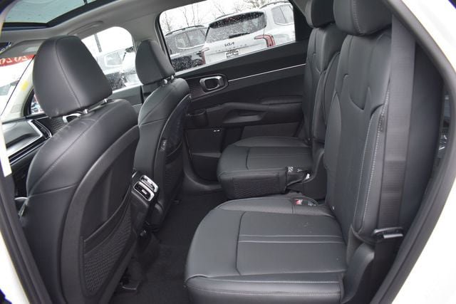 New 2026 Kia Sorento EX w/ EX Premium Package AWD/4WD image 22