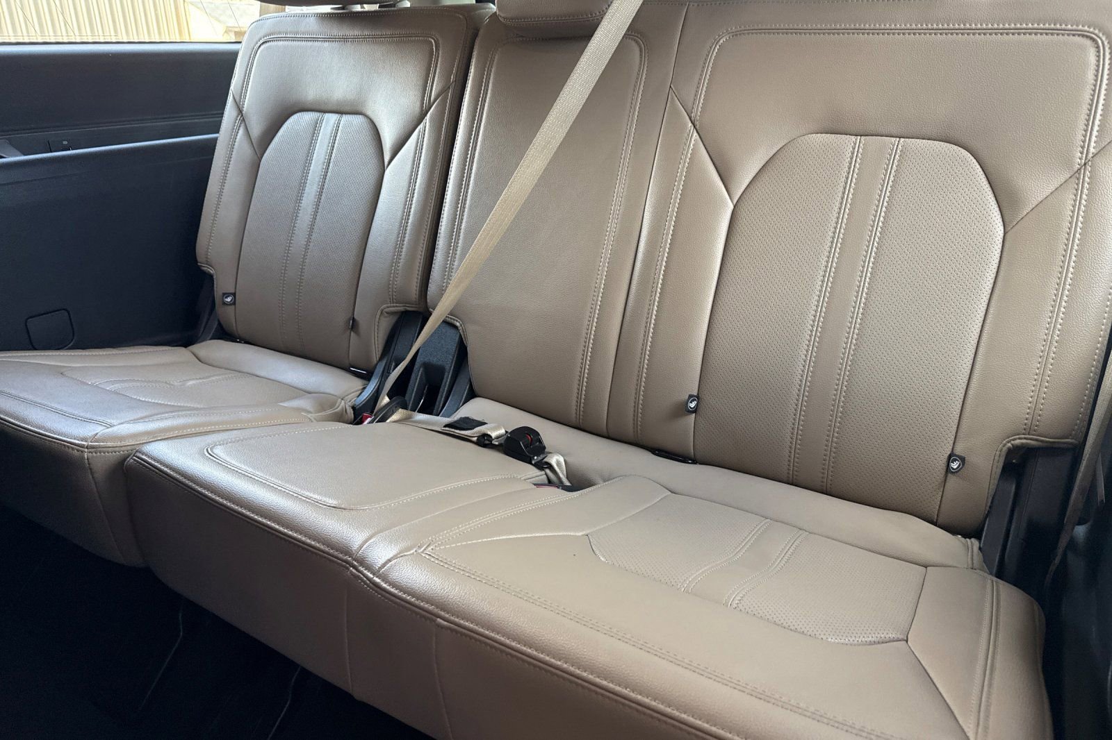 Used 2024 Ford Expedition Max Limited image 15