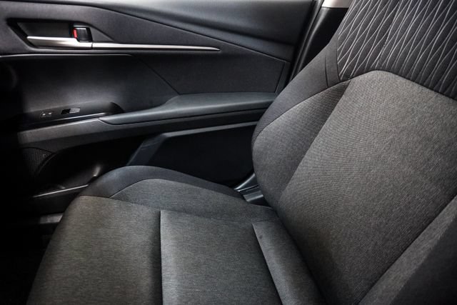 Used 2025 Toyota Camry LE FWD image 24