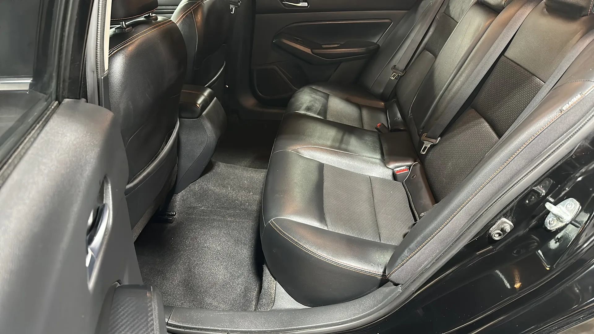 Used 2019 Nissan Altima 2.5 SR w/ SR Premium Package AWD/4WD image 11