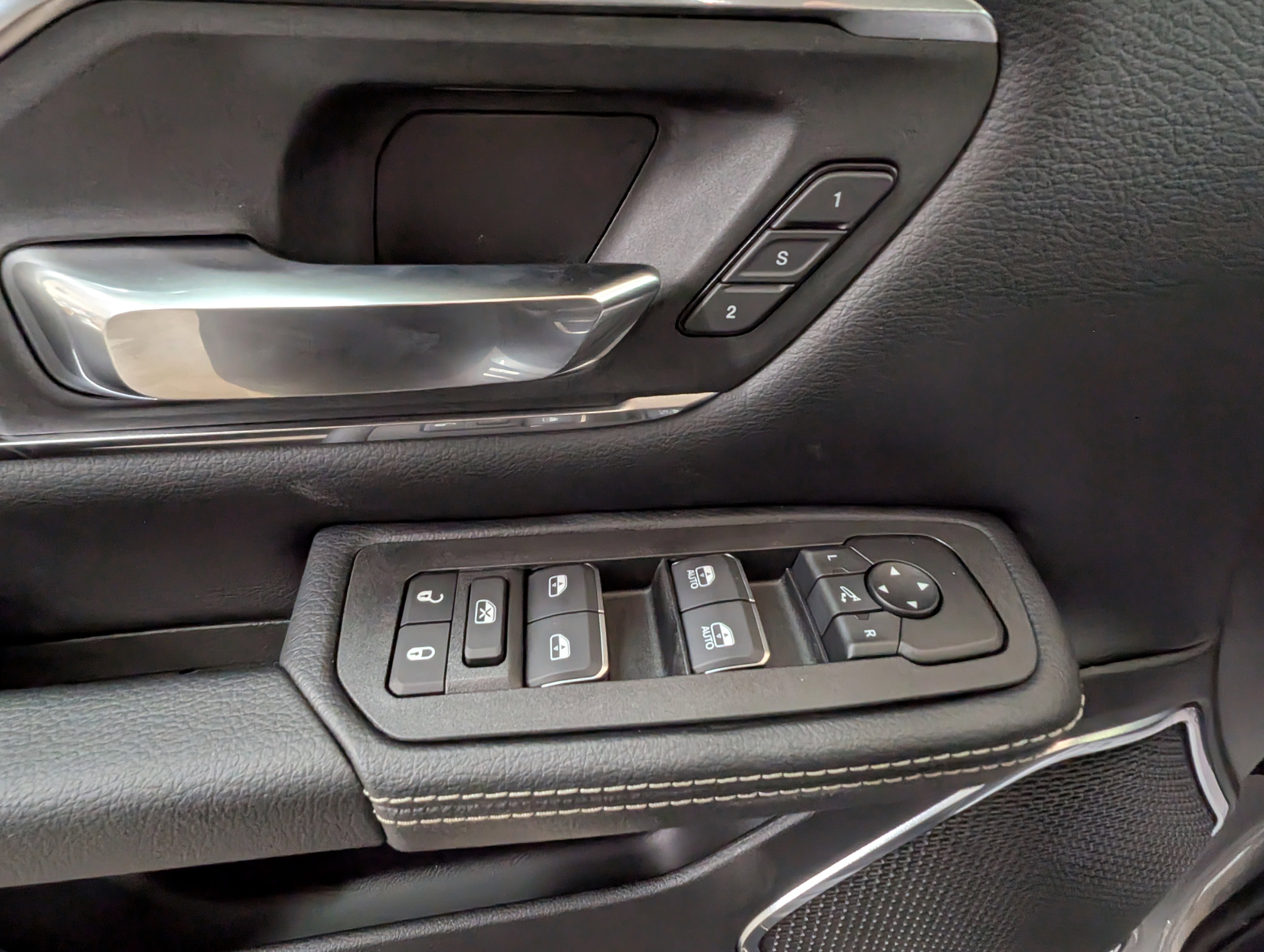 New 2026 RAM 1500 Laramie image 12