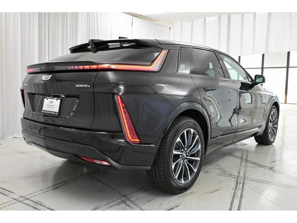 New 2025 Cadillac Lyriq Sport image 7