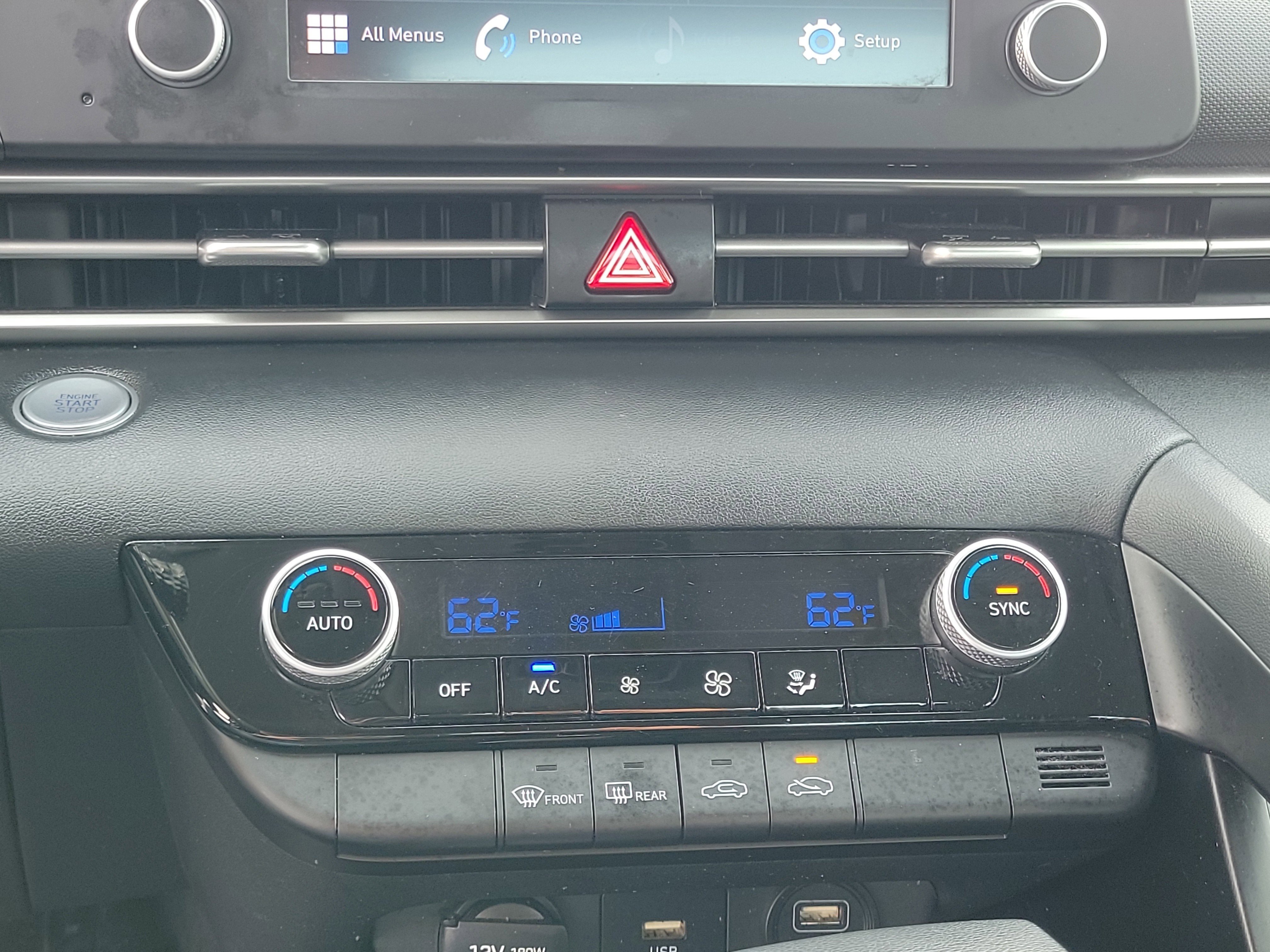 Used 2023 Hyundai Elantra SEL FWD image 27