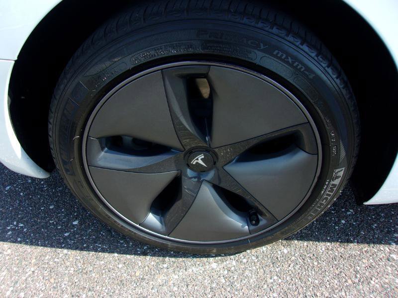 Used 2020 Tesla Model 3 Standard Range Plus image 5