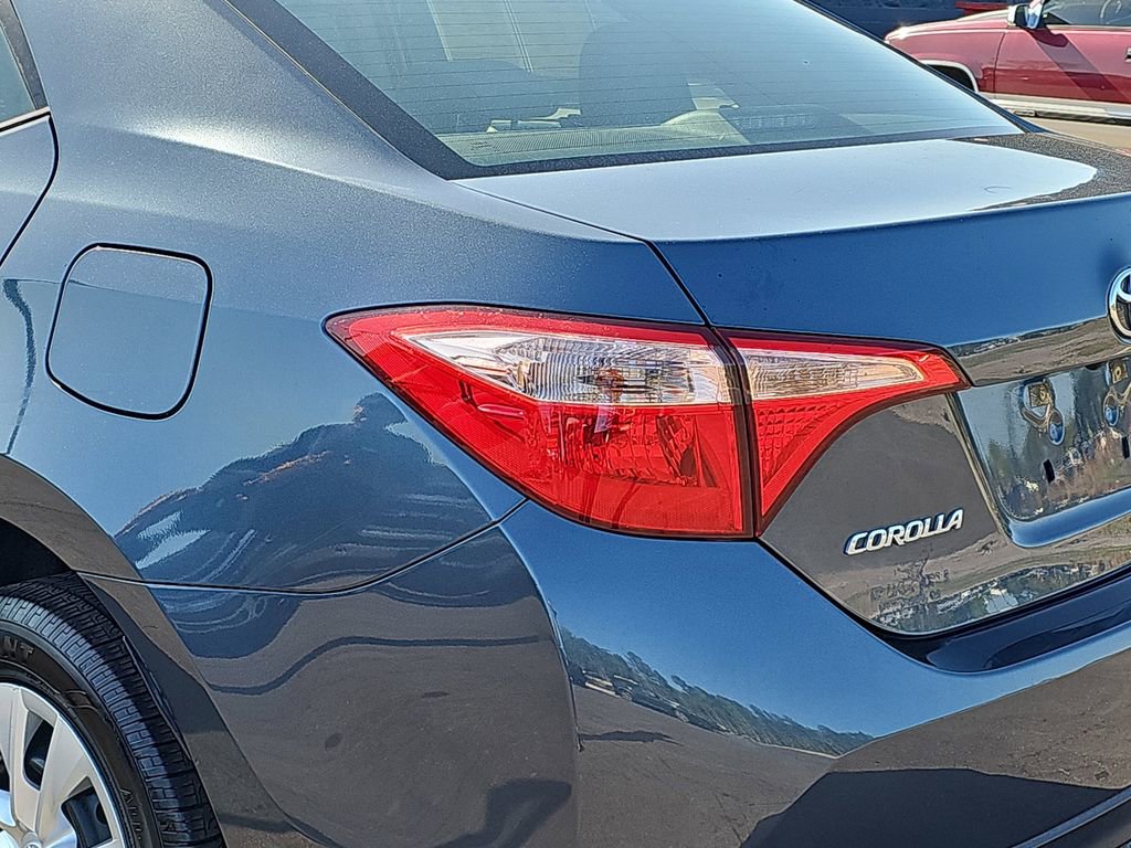 Used 2019 Toyota Corolla L FWD image 37