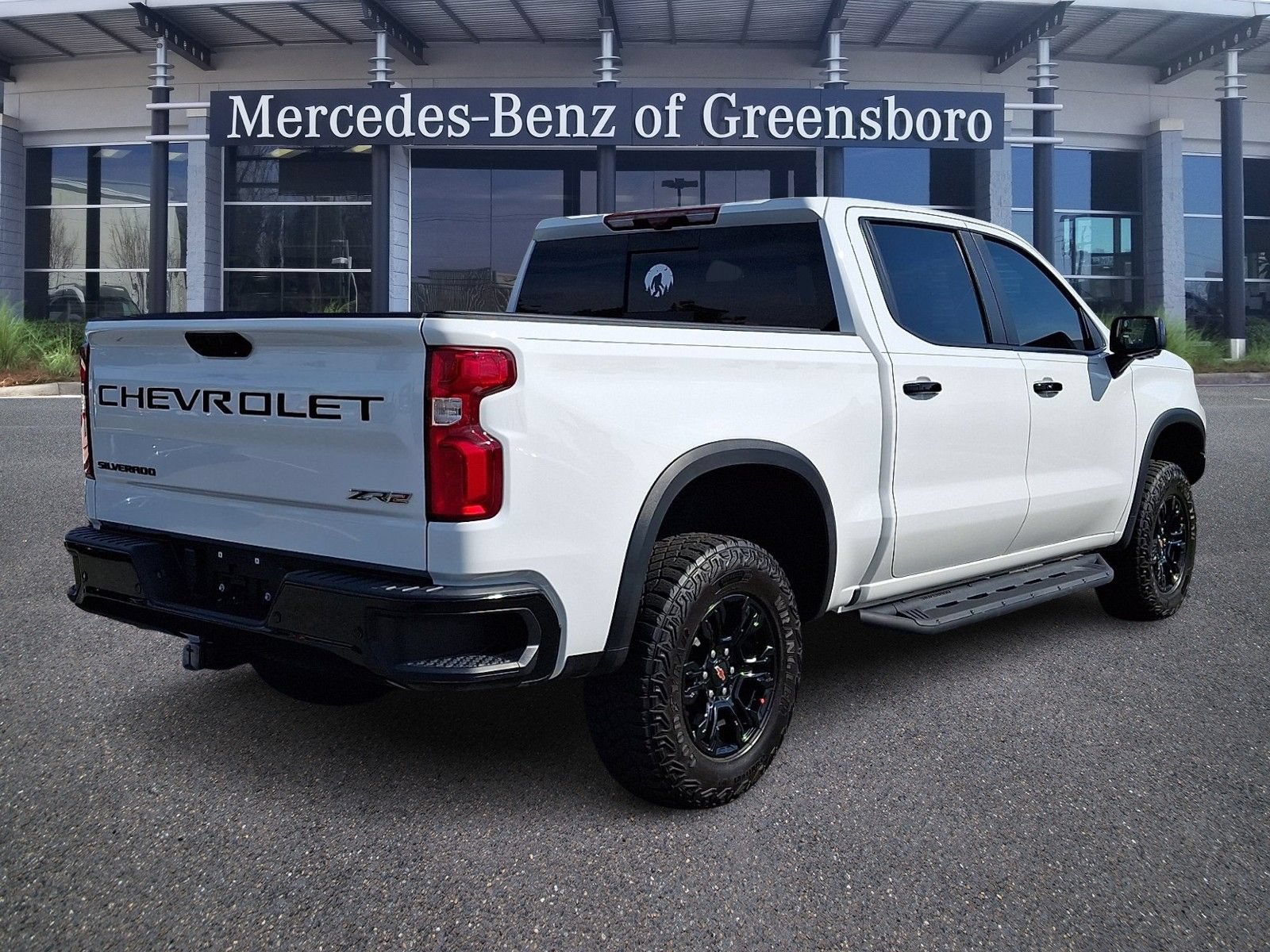 Used 2024 Chevrolet Silverado 1500 ZR2 w/ Technology Package AWD/4WD image 6