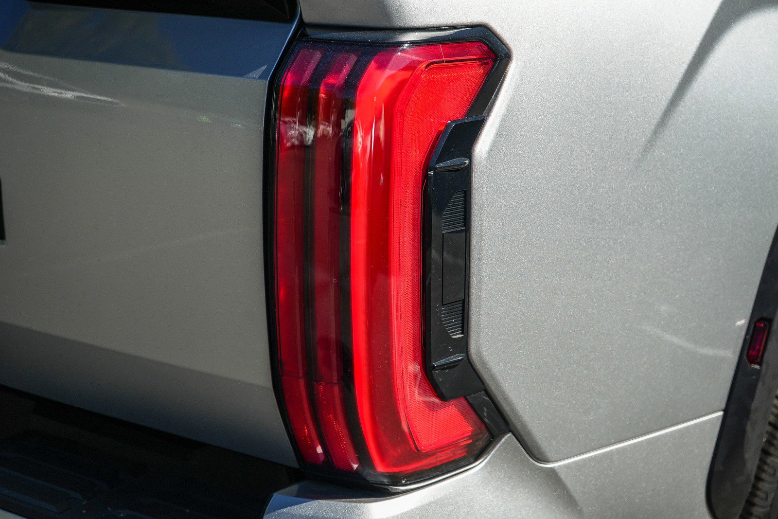 Used 2025 Toyota Tundra Platinum AWD/4WD image 7