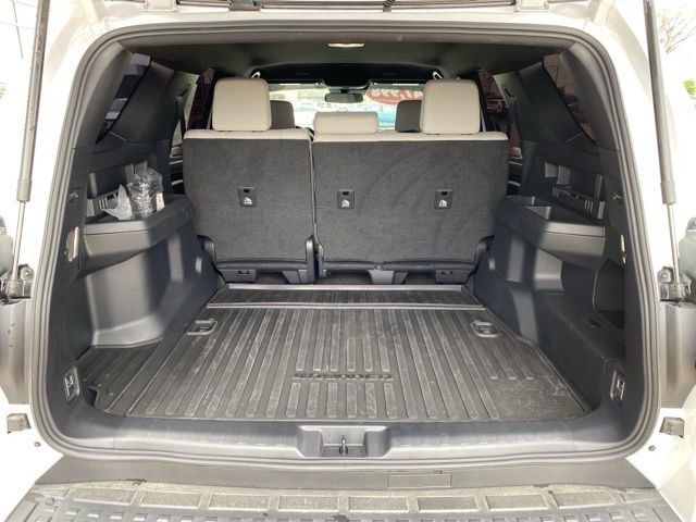 Used 2025 Toyota 4Runner SR5 image 4