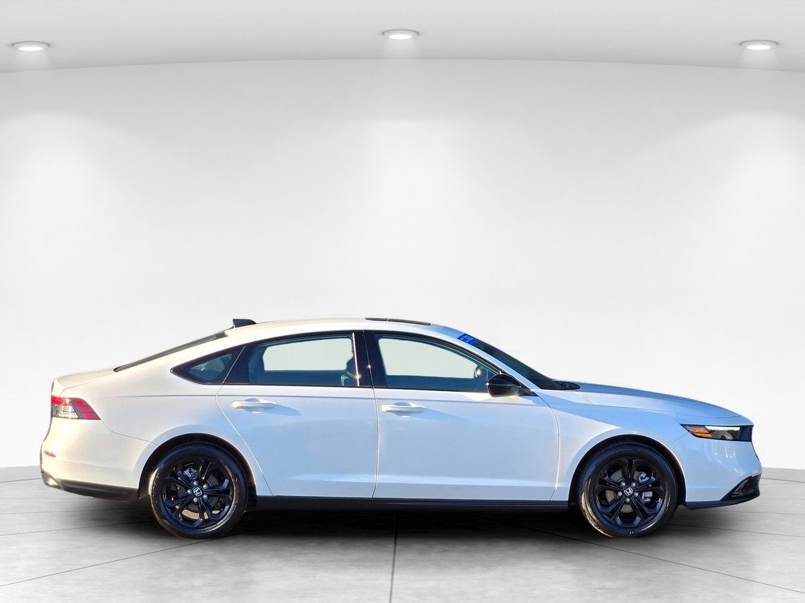 Used 2025 Honda Accord SE image 7