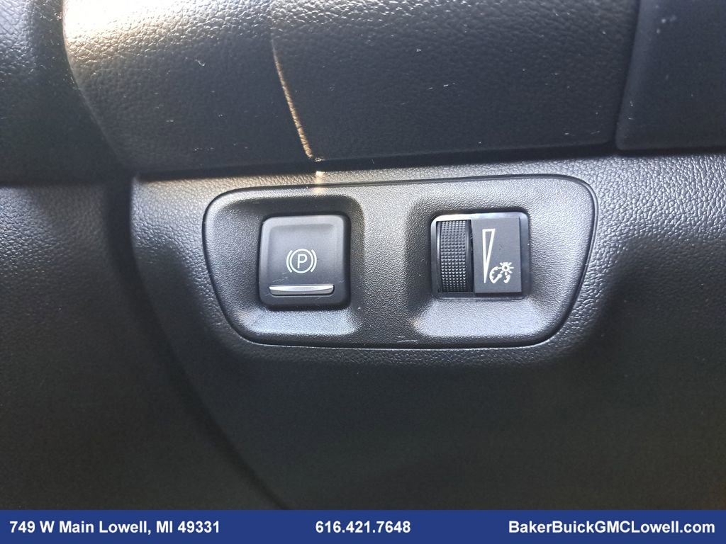 Used 2023 GMC Acadia SLE w/ Driver Convenience Package image 28