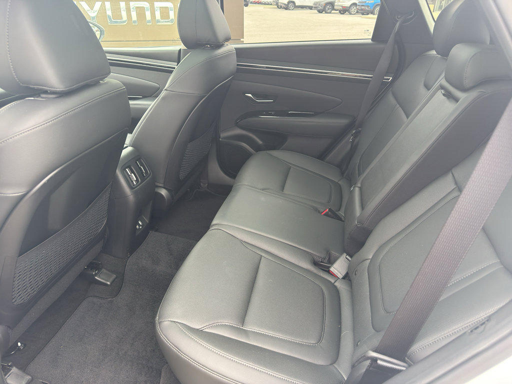 Certified 2023 Hyundai Tucson Limited AWD/4WD image 24