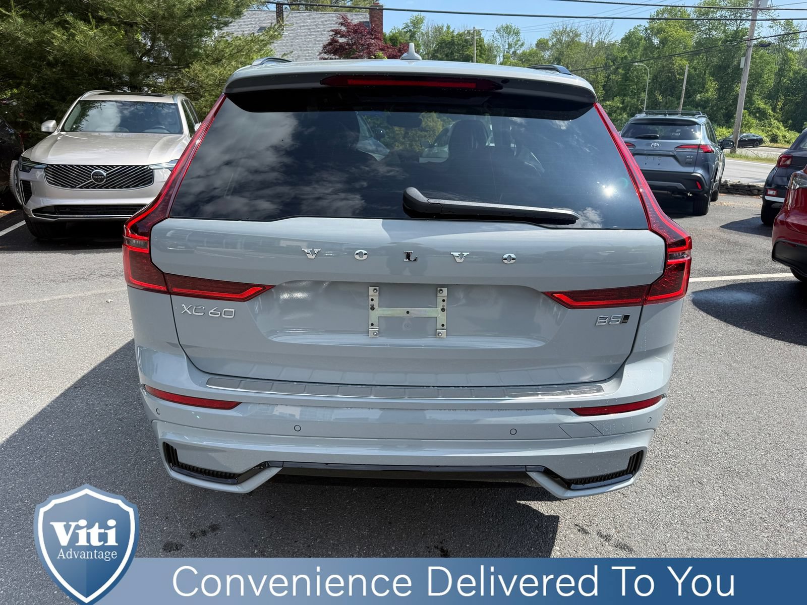 New 2026 Volvo XC60 B5 Plus w/ Protection Package Premier AWD/4WD image 7