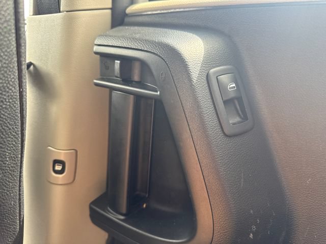 Used 2019 Dodge Grand Caravan SXT FWD image 28