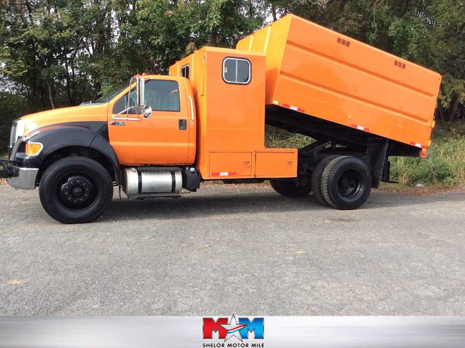 Used 2013 Ford F750 2WD Regular Cab Super Duty
