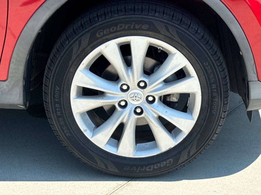 Used 2015 Toyota RAV4 Limited w/ Technology Package FWD image 11