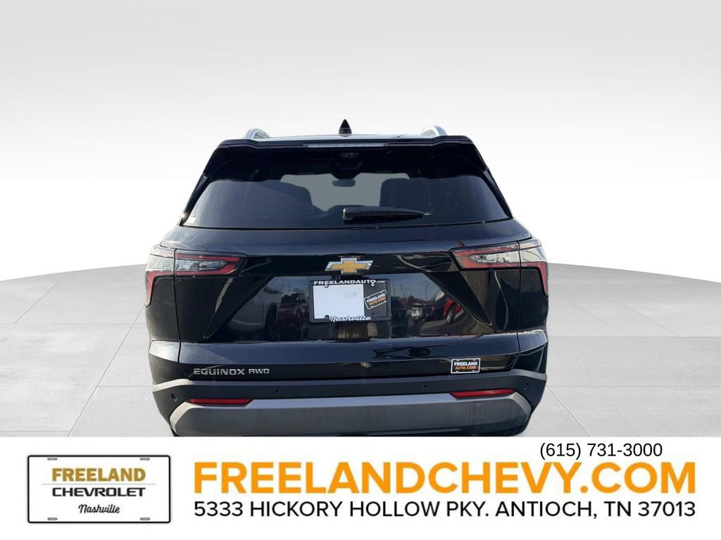 Used 2025 Chevrolet Equinox LT w/ Convenience Package II image 3