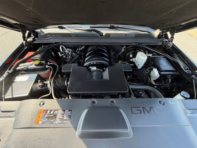 Used 2018 GMC Yukon SLT w/ HD Trailering Package AWD/4WD image 19