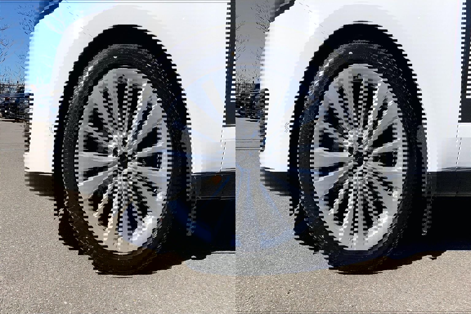 New 2026 Land Rover Range Rover SE image 11