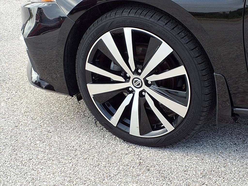 Used 2019 Nissan Altima 2.5 SR w/ SR Premium Package image 26