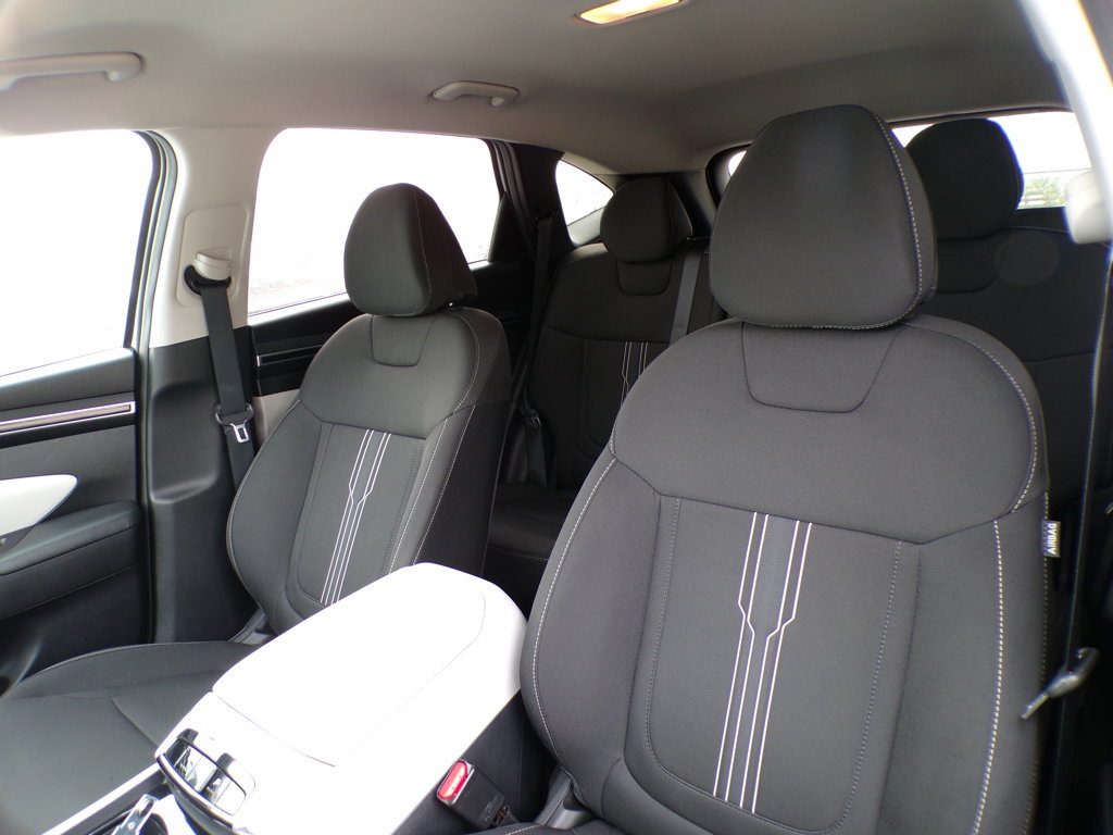 Used 2023 Hyundai Tucson SEL FWD image 11