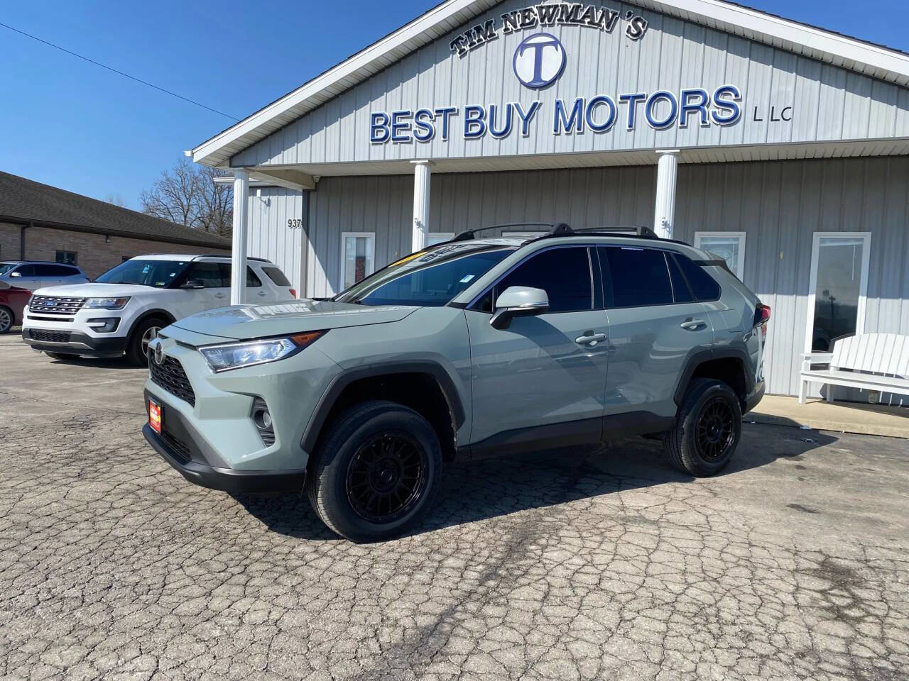 Used 2021 Toyota RAV4 XLE image 29