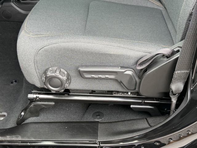 Used 2024 Jeep Gladiator Sport AWD/4WD image 13
