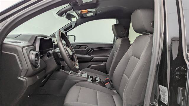 Used 2024 Chevrolet Colorado W/T RWD image 24