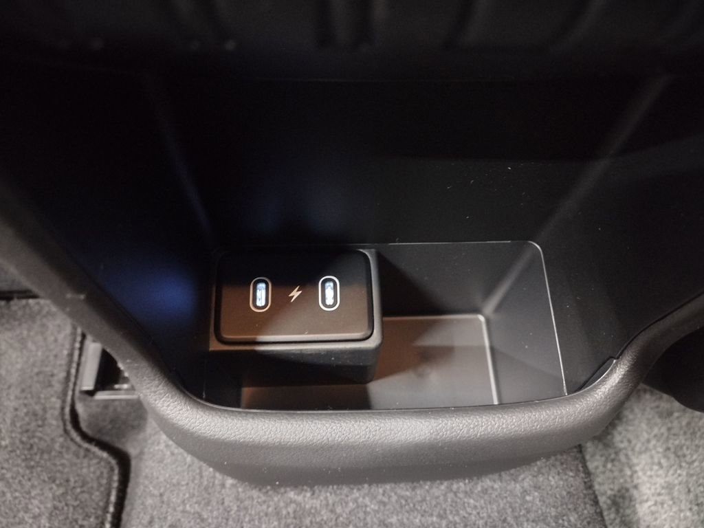 New 2026 Hyundai Kona SE image 16