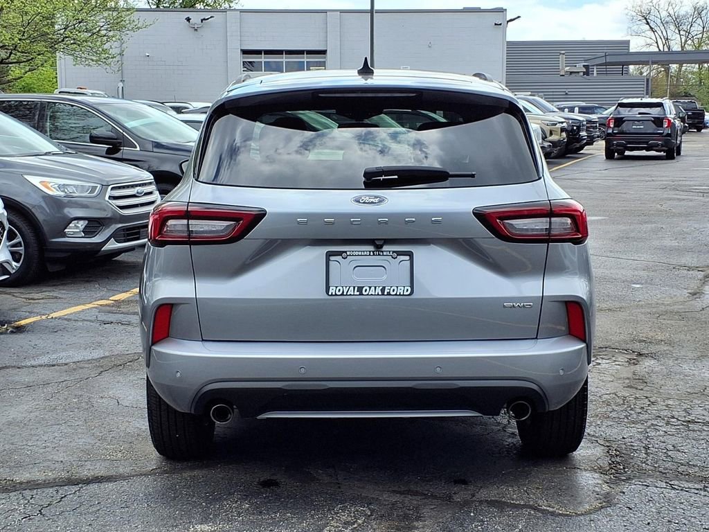 Used 2024 Ford Escape ST-Line w/ Tech Pack #1 AWD/4WD image 24