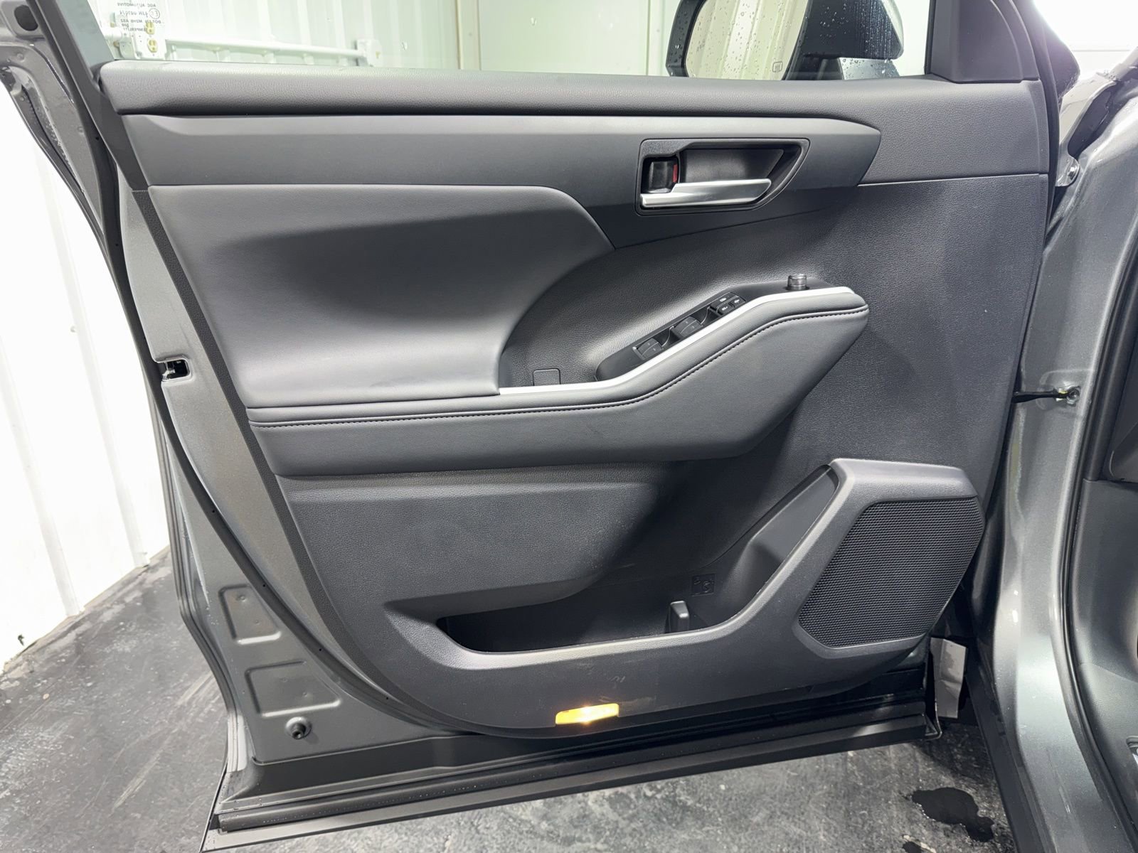 New 2026 Toyota Highlander XLE image 22