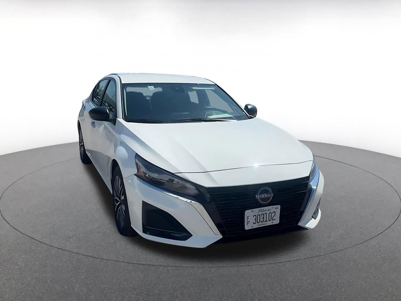 Used 2025 Nissan Altima 2.5 SV FWD image 3