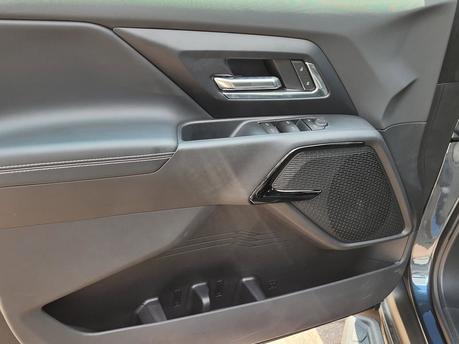 New 2026 Chevrolet Silverado EV LT image 12