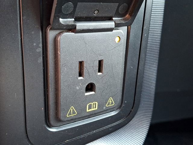 Used 2021 Ford F150 Raptor w/ Raptor 37 Performance Package image 27