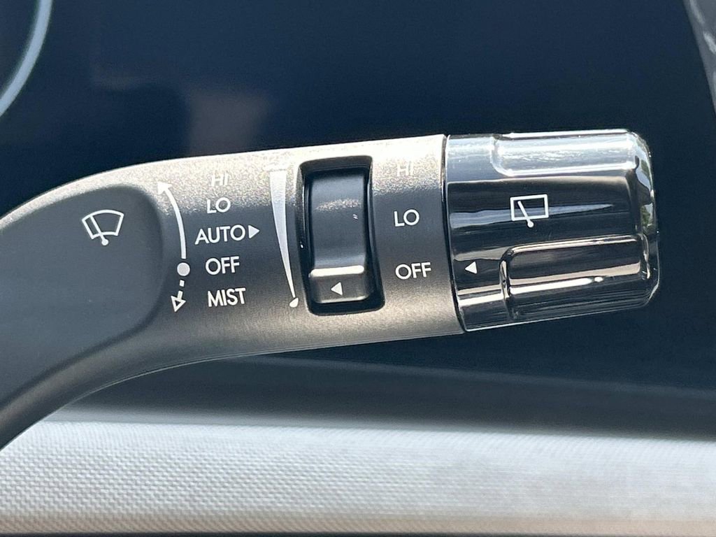 New 2026 Hyundai Tucson Limited image 32