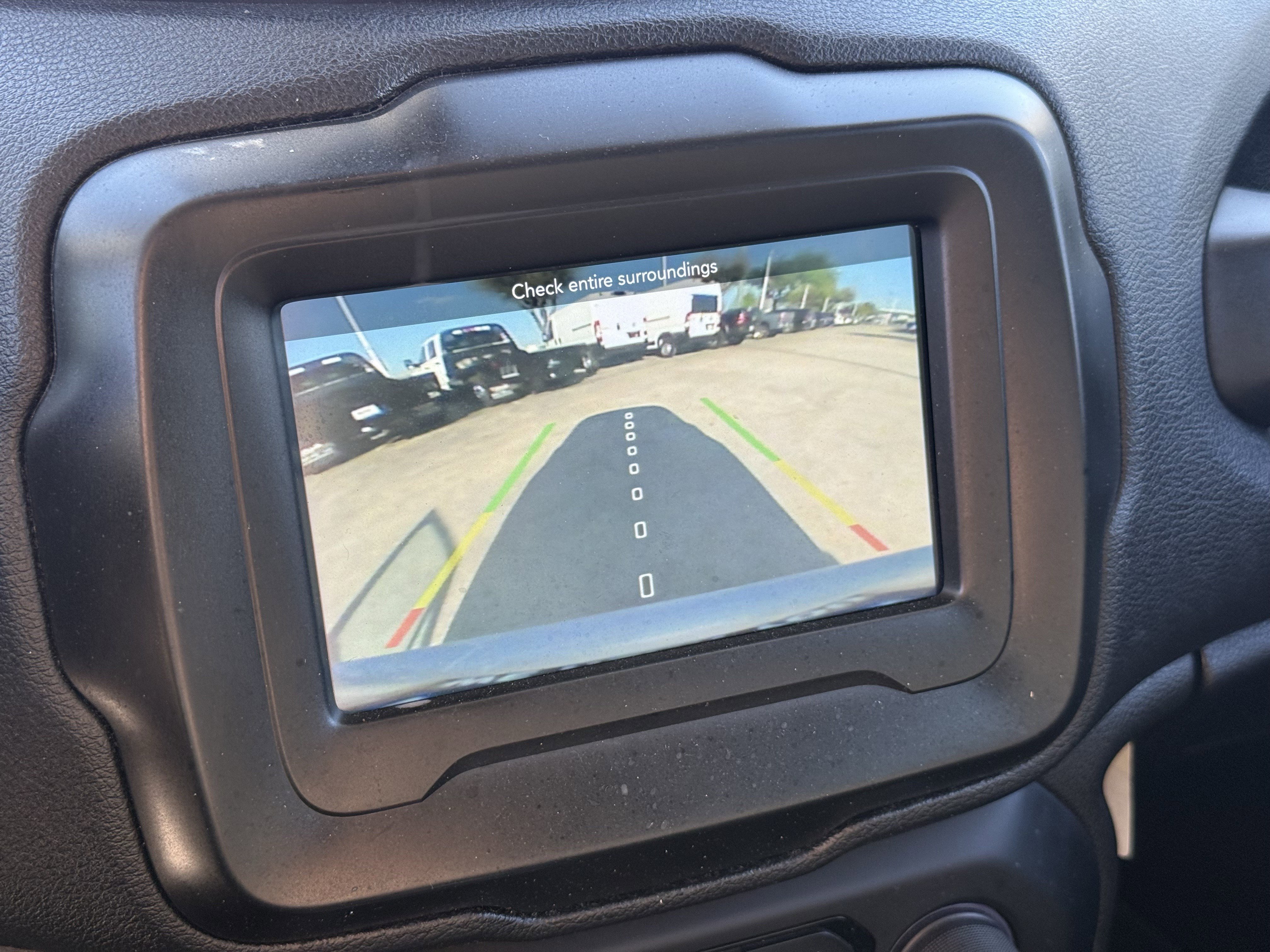Used 2018 Jeep Renegade Altitude image 21