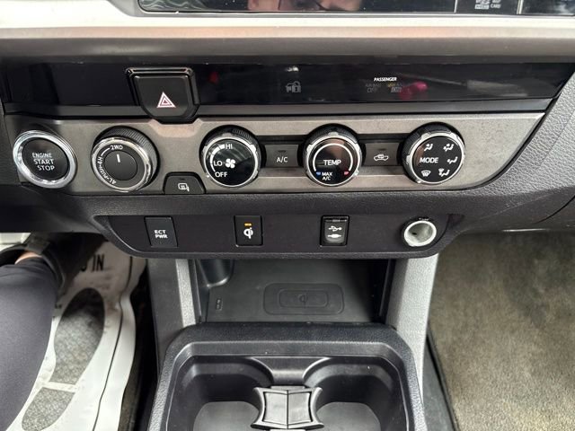 Used 2017 Toyota Tacoma SR5 image 19